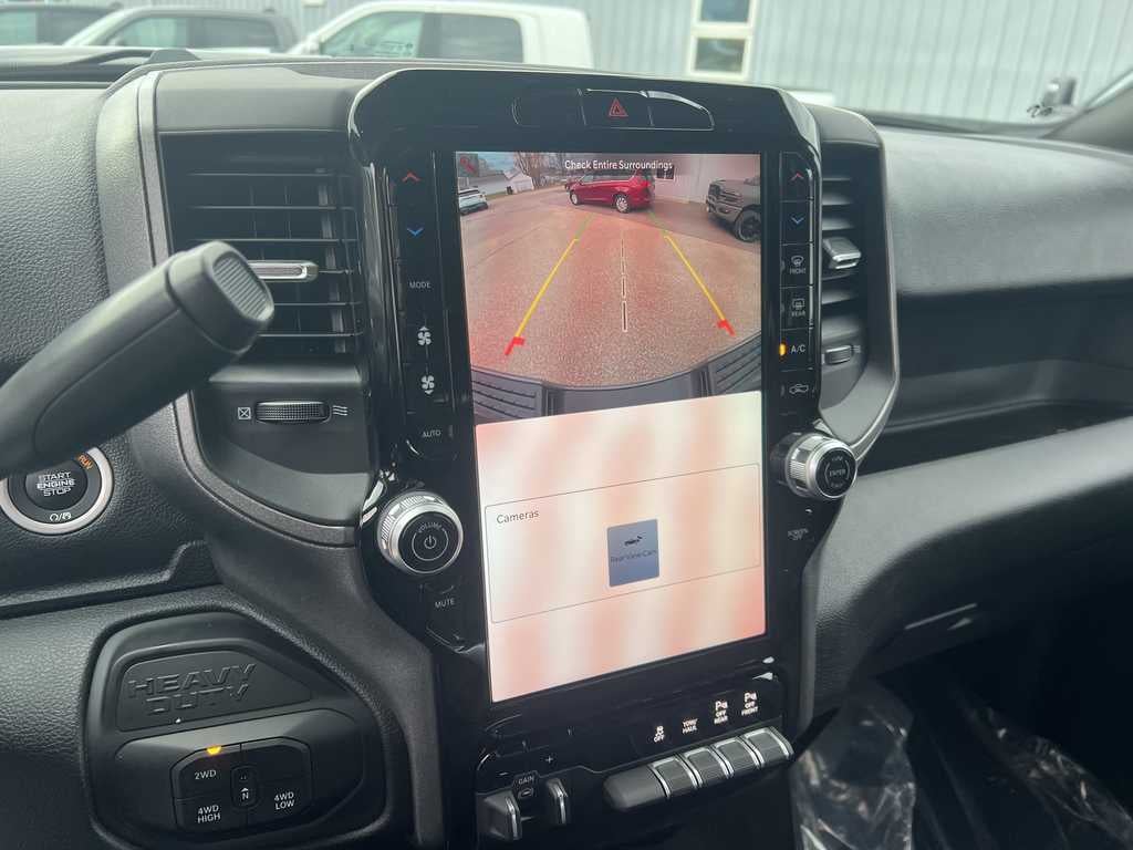 2026 RAM Ram 2500 RAM 2500 BLACK EXPRESS CREW CAB 4X4 6'4' BOX