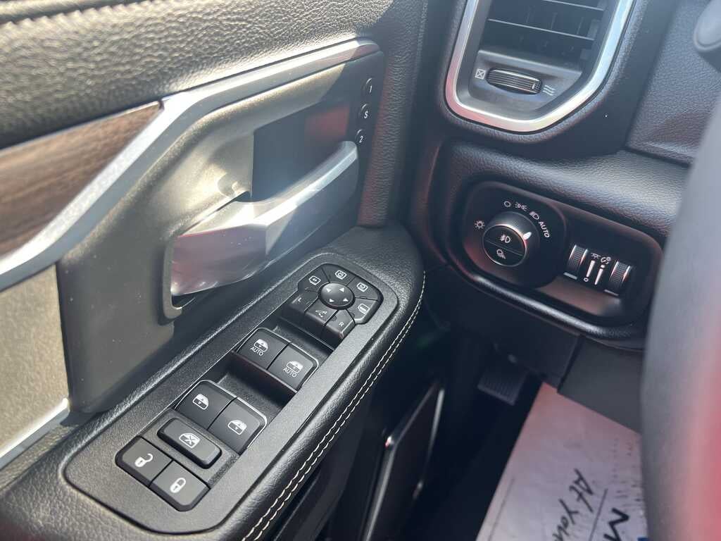 2026 RAM 2500 Laramie Crew Cab 4x4 6'4' Box