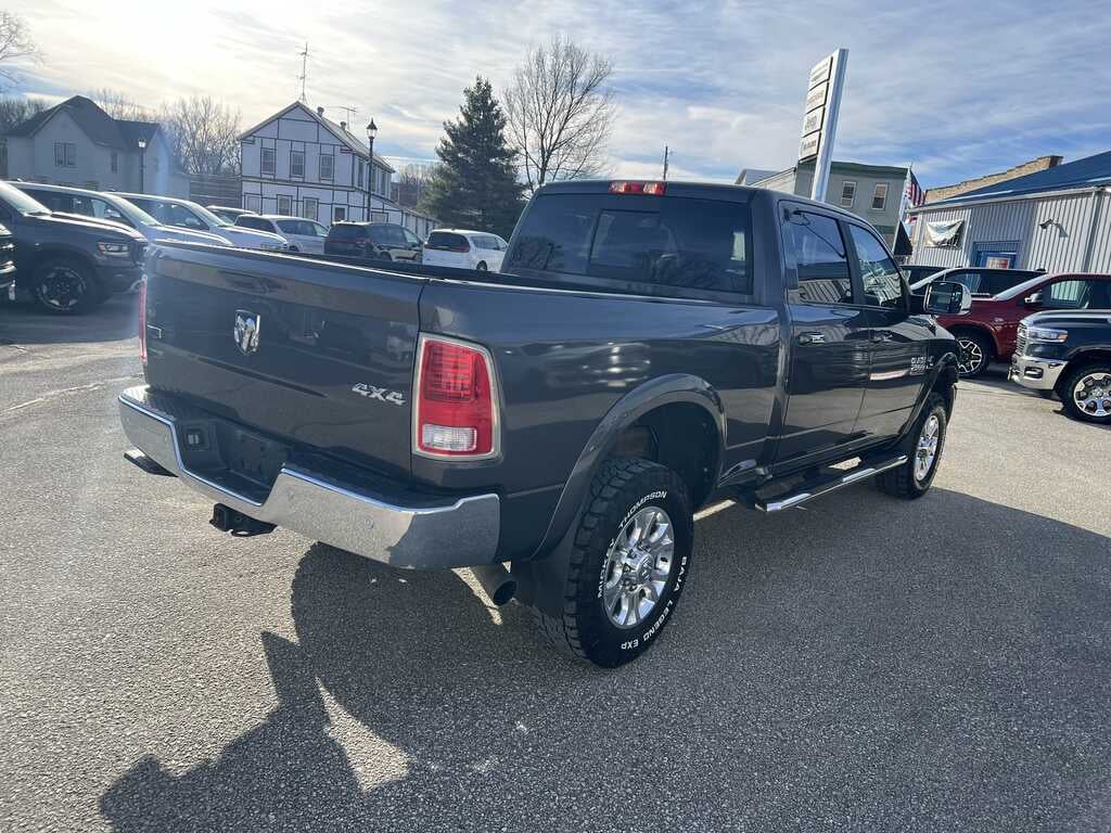 2018 RAM 2500 Laramie Crew Cab 4x4 6'4' Box